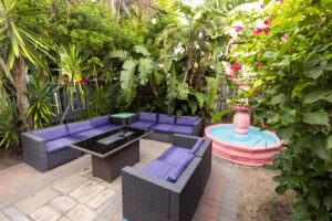 Upper_Deck_Hotel_South_Padres_Hotel_Fountain - Upper Deck Hotel & Bar